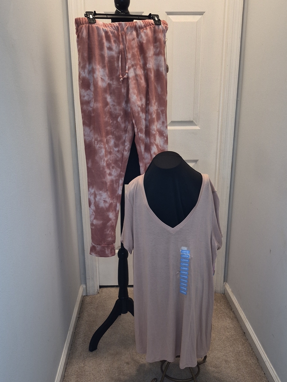 L4- Pink Top & Tie-dye look Pants - sz Top- L/Pants -XL